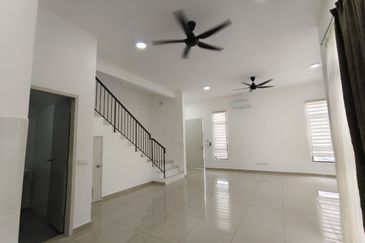  2 Storey Regent Garden, Eco Grandeur, Bandar Puncak Alam ( TYPE B )