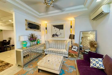 Town House 1.5 Storey Fully Furnished Jalan Kelip-Kelip Desa Tropika Shah Alam 