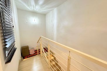 Town House 1.5 Storey Fully Furnished Jalan Kelip-Kelip Desa Tropika Shah Alam 