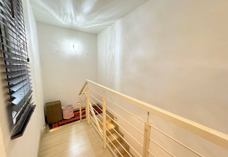 Town House 1.5 Storey Fully Furnished Jalan Kelip-Kelip Desa Tropika Shah Alam 