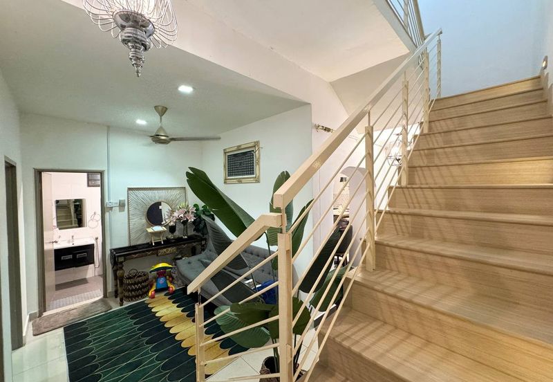 Town House 1.5 Storey Fully Furnished Jalan Kelip-Kelip Desa Tropika Shah Alam 