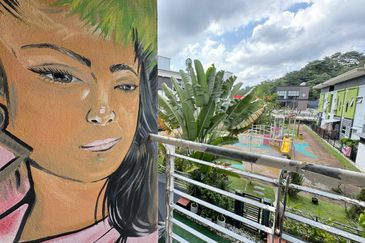 Town House 1.5 Storey Fully Furnished Jalan Kelip-Kelip Desa Tropika Shah Alam 