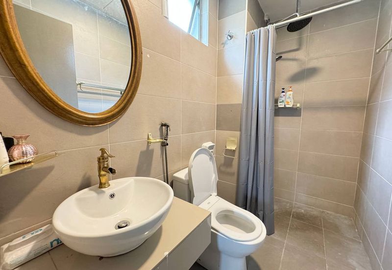 Town House 1.5 Storey Fully Furnished Jalan Kelip-Kelip Desa Tropika Shah Alam 