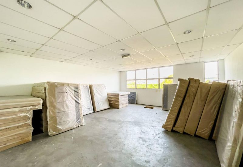 3 Storey ShopLot, Jalan Langat 6 Taman Sri Langat Jalan reko Kajang