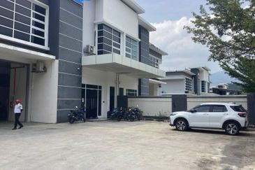 SEMI D FACTORY FOR SALE AT SEMENYIH