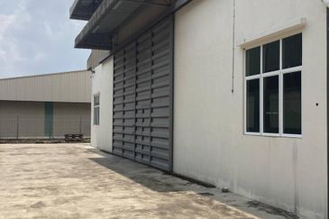 SEMI D FACTORY FOR SALE AT SEMENYIH