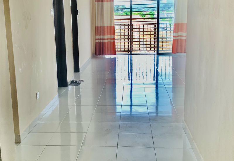 Apartment Suria Bayu .