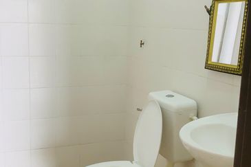 Apartment Suria Bayu .