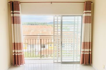 Apartment Suria Bayu .