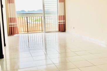 Apartment Suria Bayu .