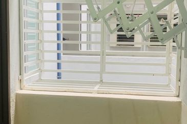 Apartment Suria Bayu .