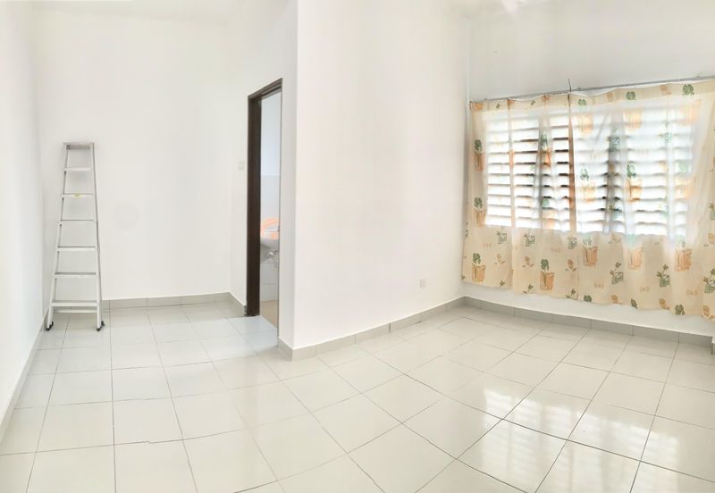 Apartment Suria Bayu .
