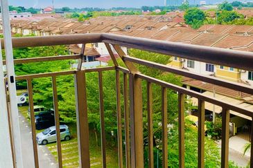 Apartment Suria Bayu .