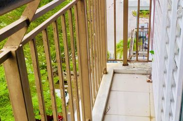 Apartment Suria Bayu .