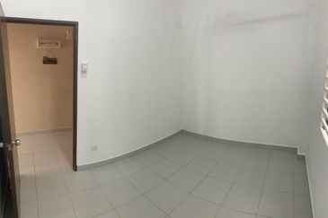 Apartment Suria Bayu .