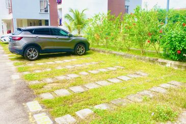 Apartment Suria Bayu .