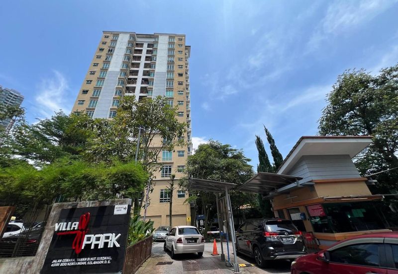 Villa Park Condominium