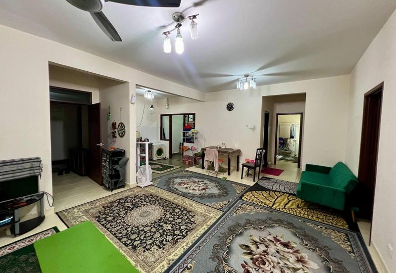 Villa Park Condominium