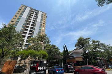 Villa Park Condominium