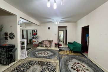 Villa Park Condominium