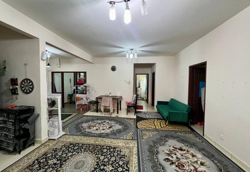 Villa Park Condominium