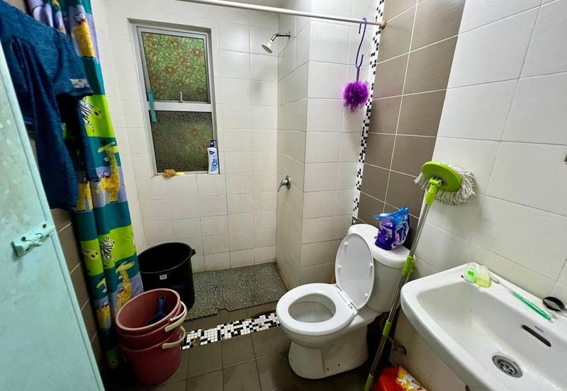 Villa Park Condominium