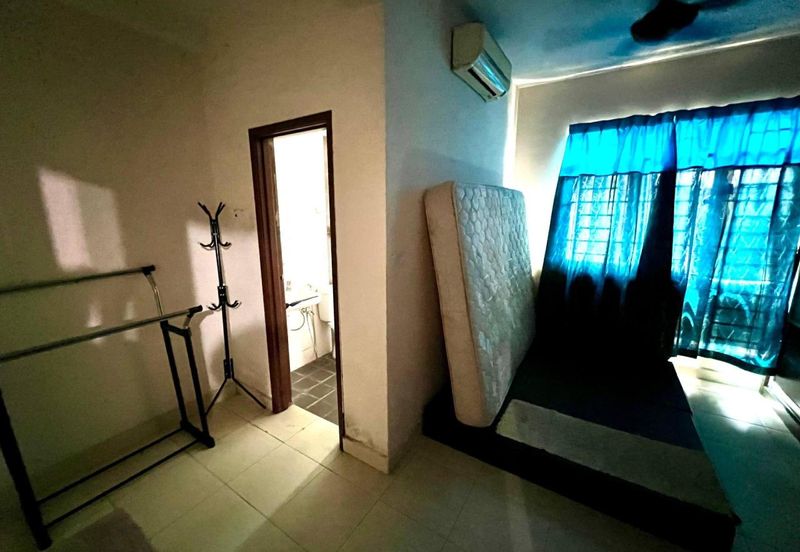 Villa Park Condominium