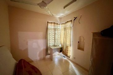 Villa Park Condominium