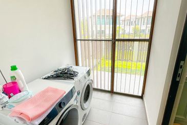 Isle of Botanica, Setia Eco Glades