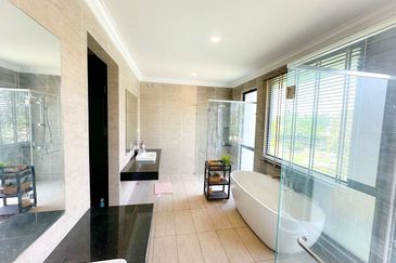 Isle of Botanica, Setia Eco Glades