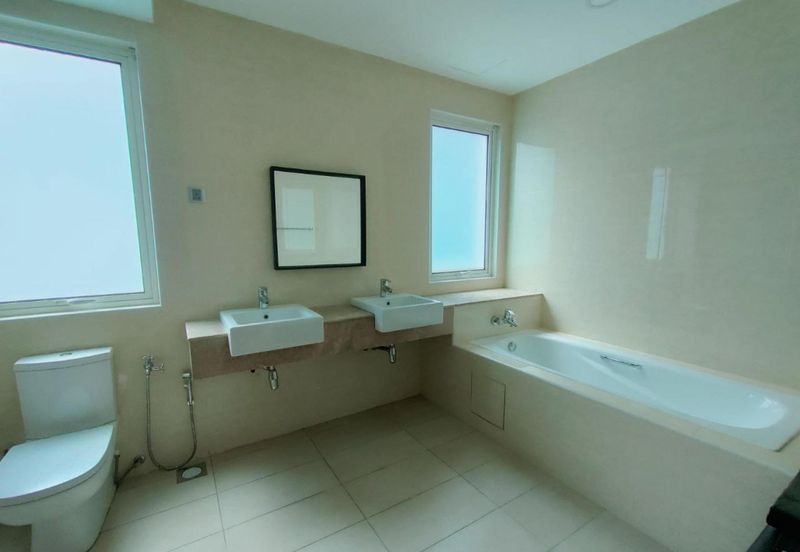 Exclusive Three Storey Bungalow Bandar Sungai Long Cheras 