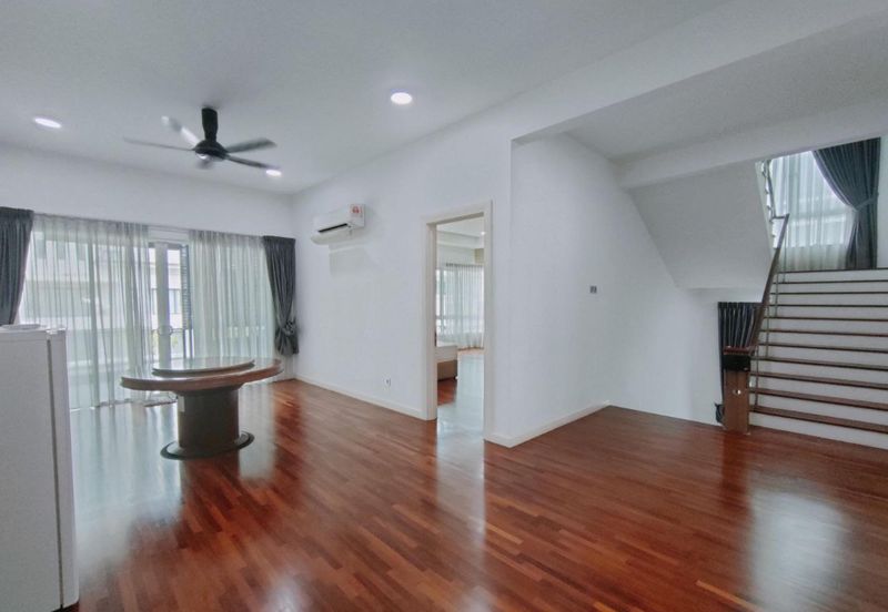 Exclusive Three Storey Bungalow Bandar Sungai Long Cheras 