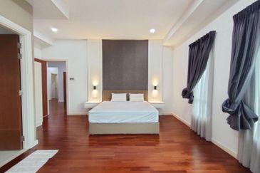 Exclusive Three Storey Bungalow Bandar Sungai Long Cheras 