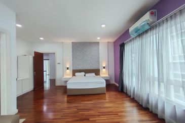 Exclusive Three Storey Bungalow Bandar Sungai Long Cheras 