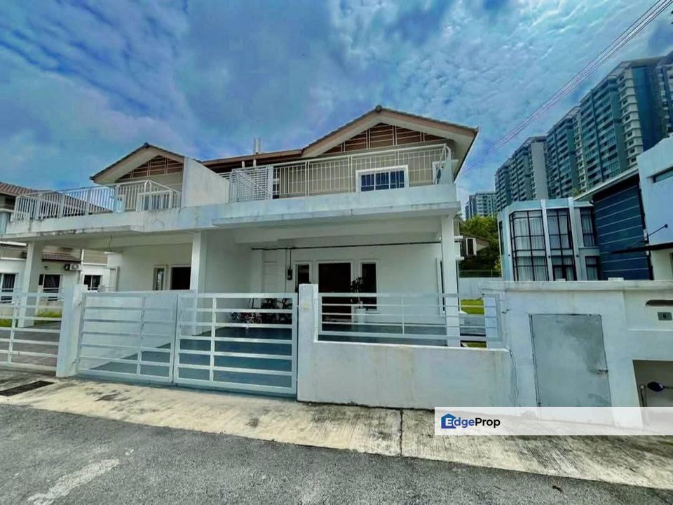 BEAUTIFUL ID & RENOVATION DOUBLE STOREY SEMI D CLUSTER AT TAMAN DESIRAN BAYU PUCHONG , Selangor, Puchong