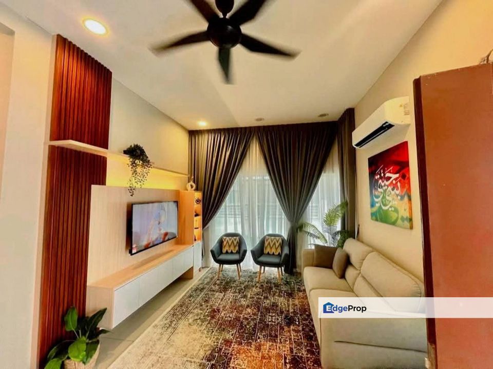 BEAUTIFUL ID & RENOVATION DOUBLE STOREY SEMI D CLUSTER AT TAMAN DESIRAN BAYU PUCHONG , Selangor, Puchong