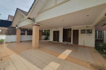 Bandar Bukit Puchong, BP 11