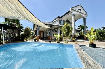 Rumah Banglo 1 1/2 Tingkat di Alor setar 