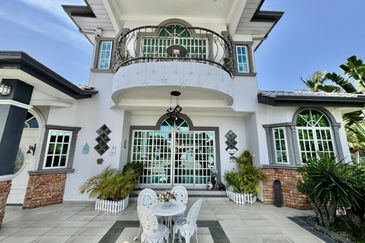 Rumah Banglo 1 1/2 Tingkat di Alor setar 