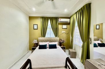 Rumah Banglo 1 1/2 Tingkat di Alor setar 