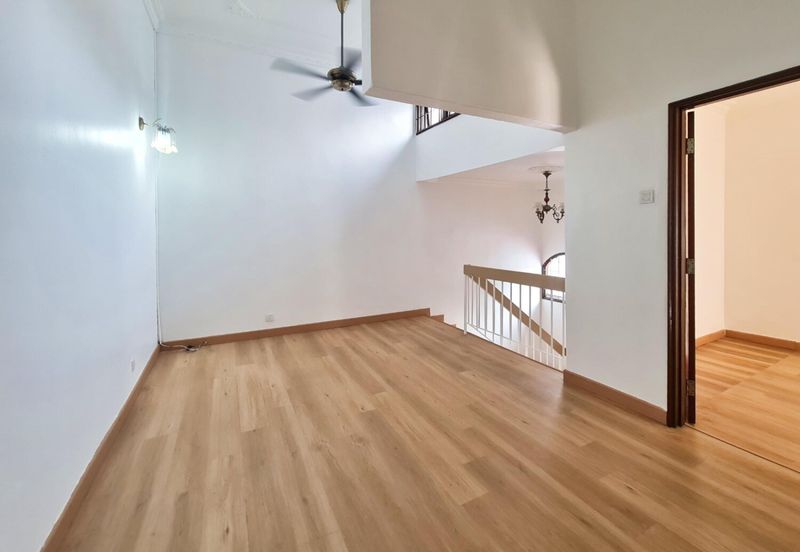 Newly Refurbish 2 Storey Semi Detached House at Taman Pinggiran Ukay