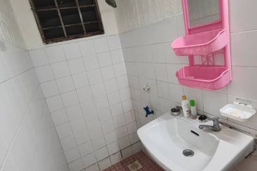 Flat Tasek 64, Bandar Baru Seri Alam