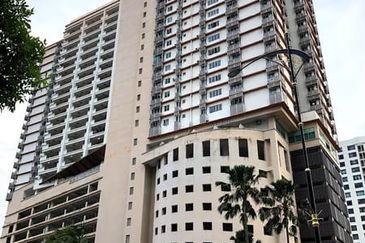 Bangunan Duta Impian (The Embassy Suites)