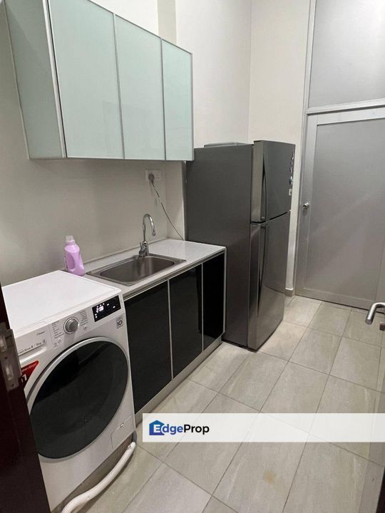 Molek Pine 3 Apartment Johor Bahru Town For Sale, Johor, Johor Bahru
