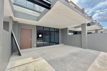 Aurora Resort Villas