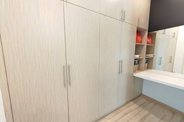 Maple Red, Adda Heights