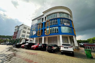 Bandar Baru Seri Alam
