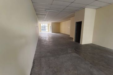 Austin Avenue @ Taman Mount Austin