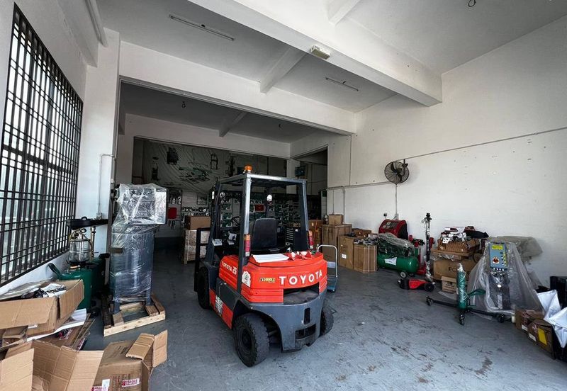 Kempas Utama Industrial Park