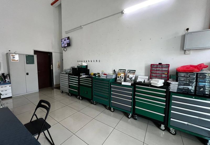 Kempas Utama Industrial Park